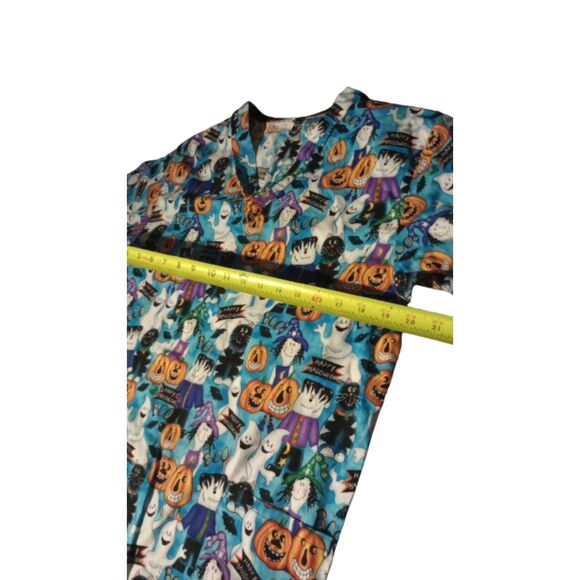 Fundamentally Cotton by White Swan Women's Size Small Halloween Scrub Top - Picture 3 of 6